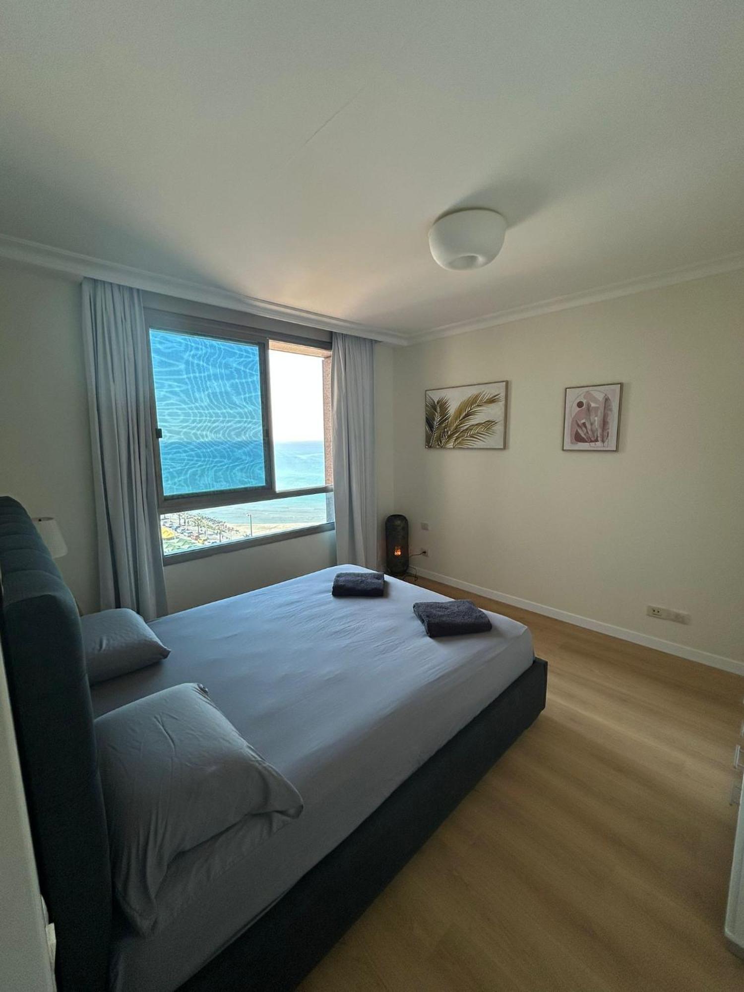 Haifa Almog Tower- "Blue Reef" Suite On The Sea Extérieur photo